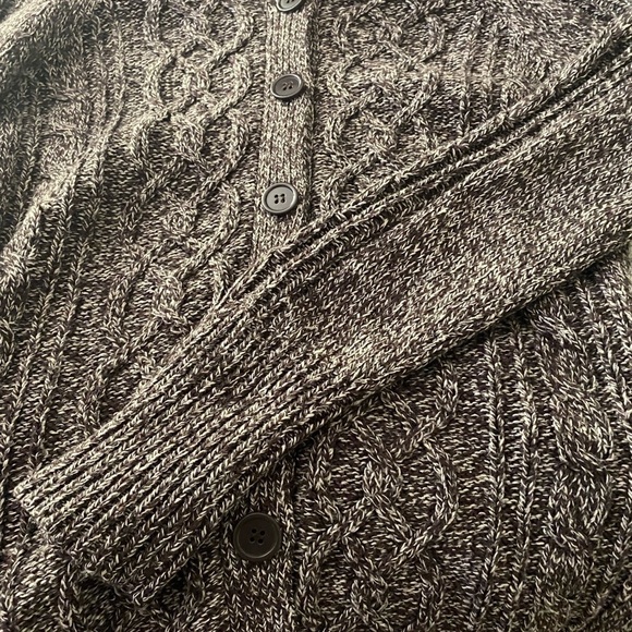 Its Our Time brown knit sweater size Large. Button front. Oversized collar. - Picture 5 of 7